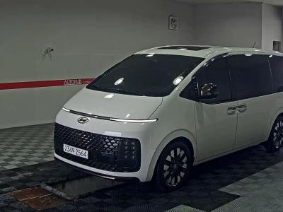 2022 Hyundai Staria