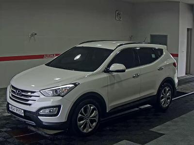 Hyundai Santa Fe 2015 — фото з SellCar Auction