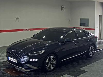 2022 Kia K8