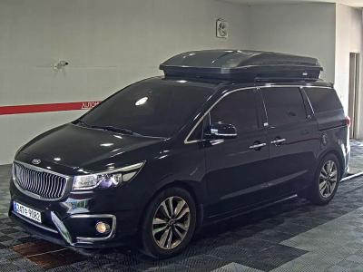 2015 Kia Carnival