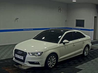Audi A3 2015 — фото з SellCar Auction