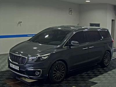 2016 Kia Carnival