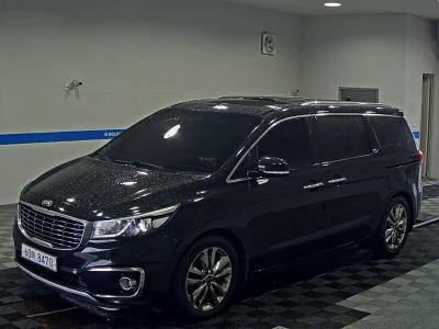 2015 Kia Carnival