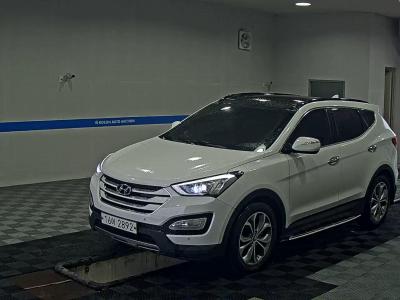 Hyundai Santa Fe 2013 — фото з SellCar Auction
