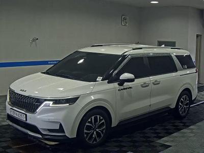 Kia Carnival 2023 — фото з SellCar Auction