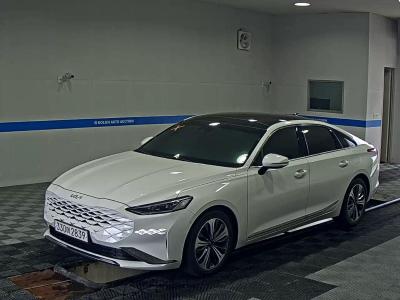 2023 Kia K8