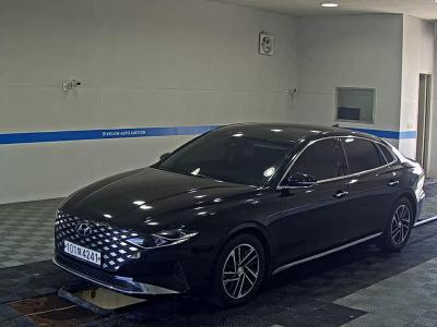 HYUNDAI THE NEW GRANDEUR IG LPi 3.0 RENTAL CAR MODERN