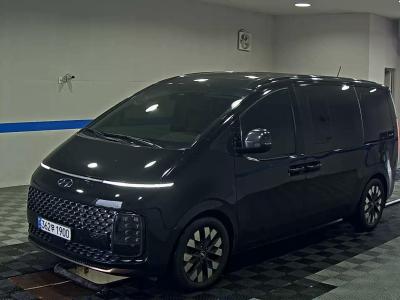 2022 Hyundai Staria