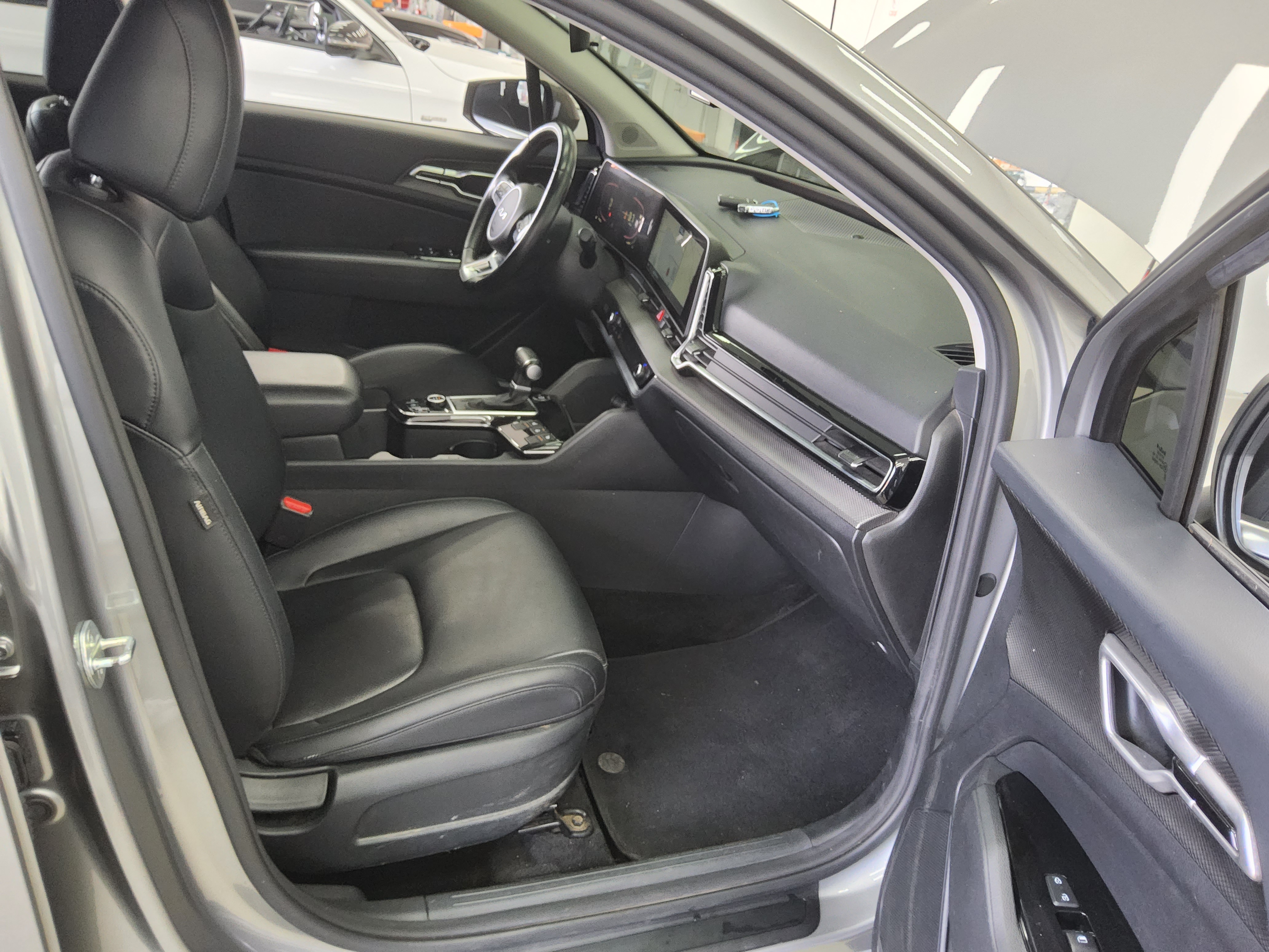 Kia Other 2023 - Image 13