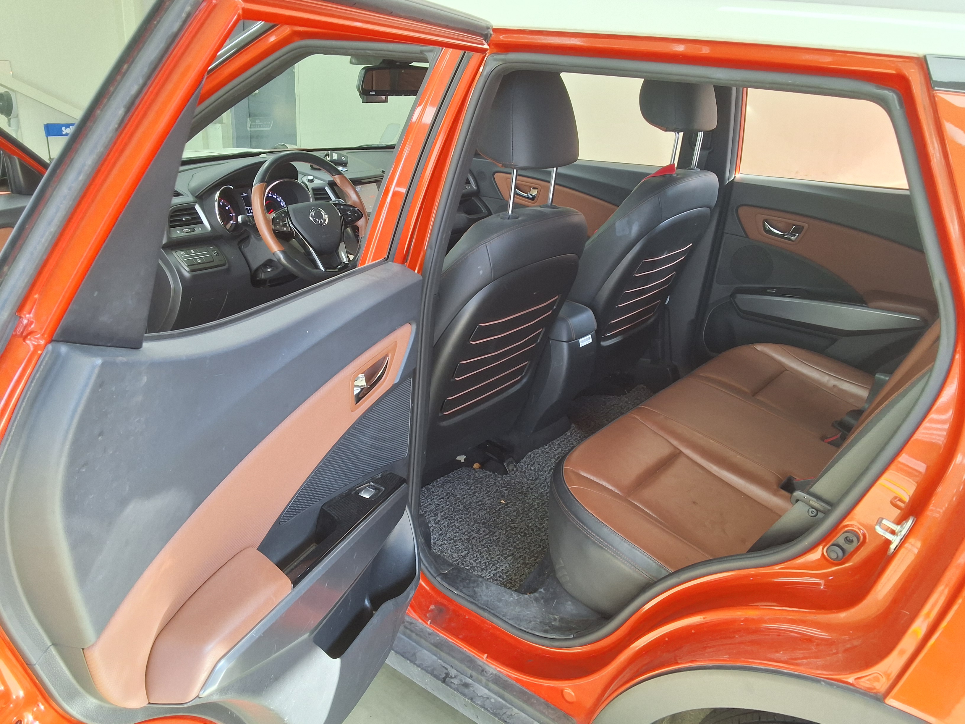 KG Mobility Tivoli 2019 - Image 11