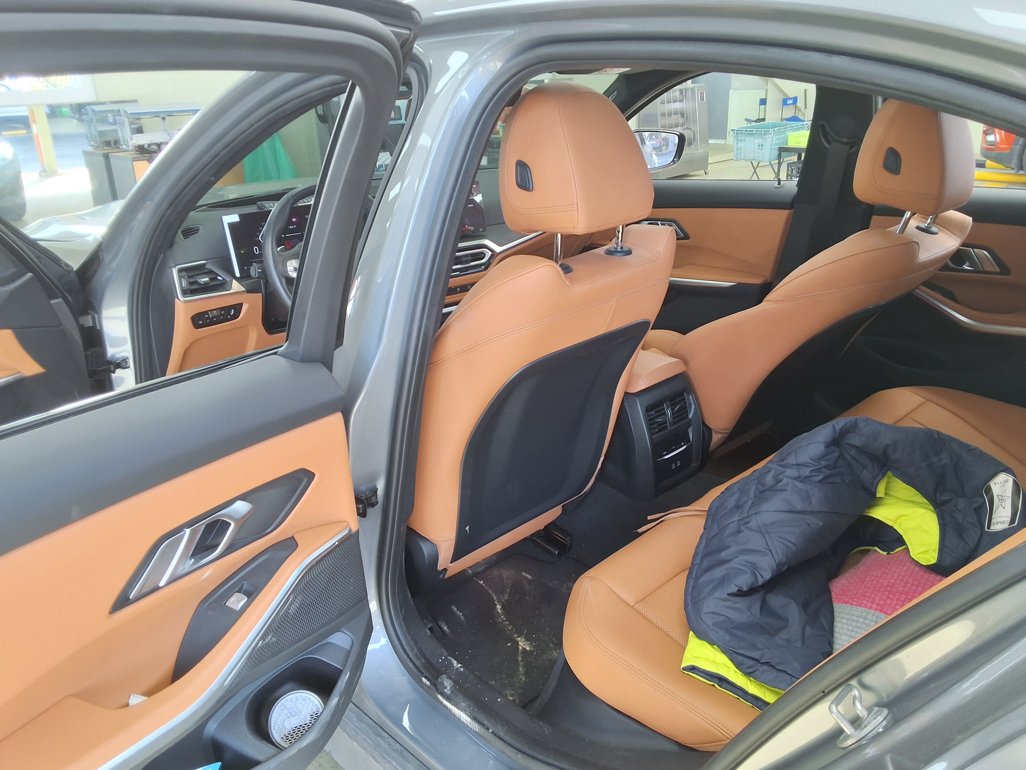 BMW 3 시리즈 - 11