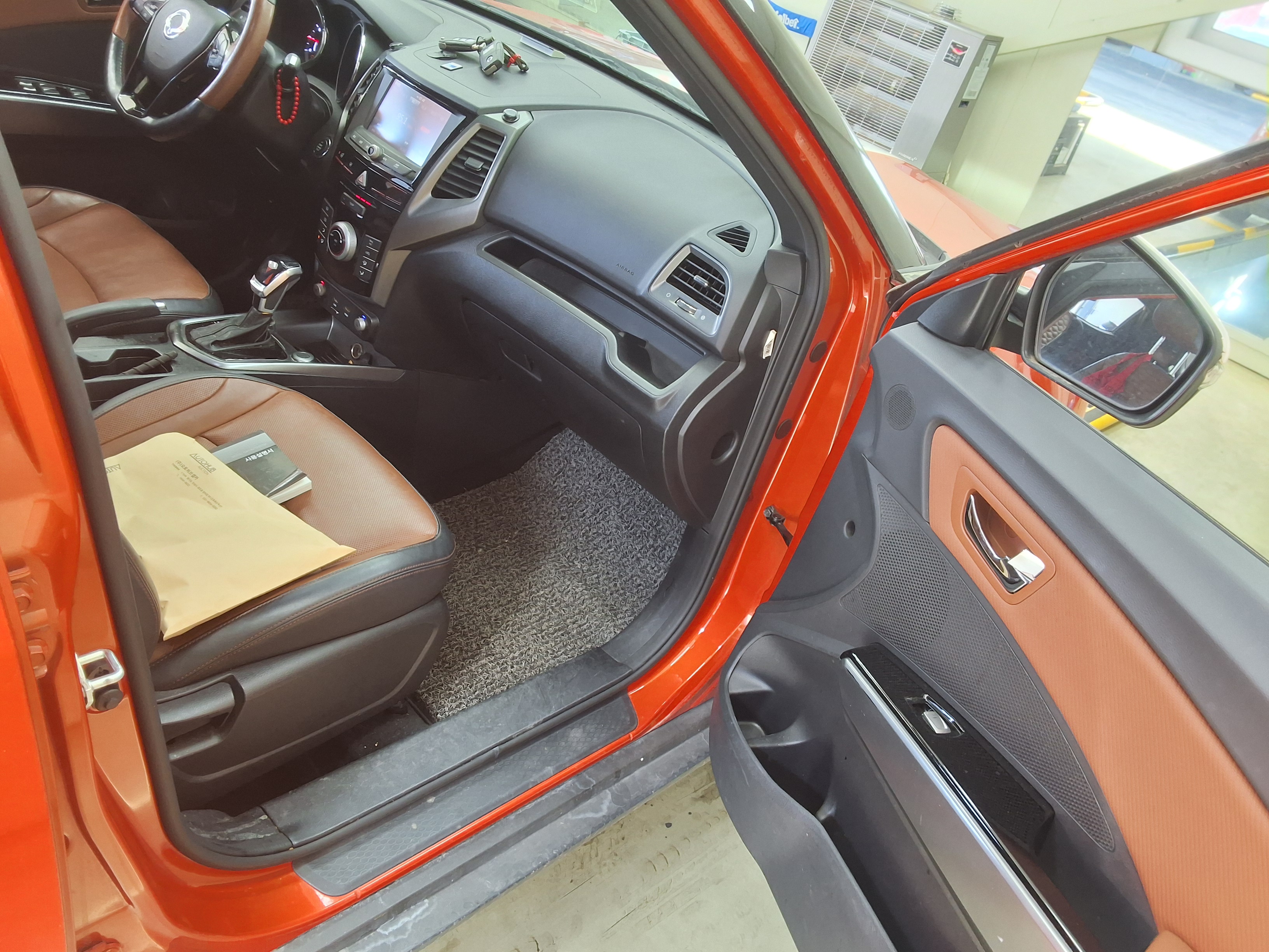 KG Mobility Tivoli 2019 - Image 13