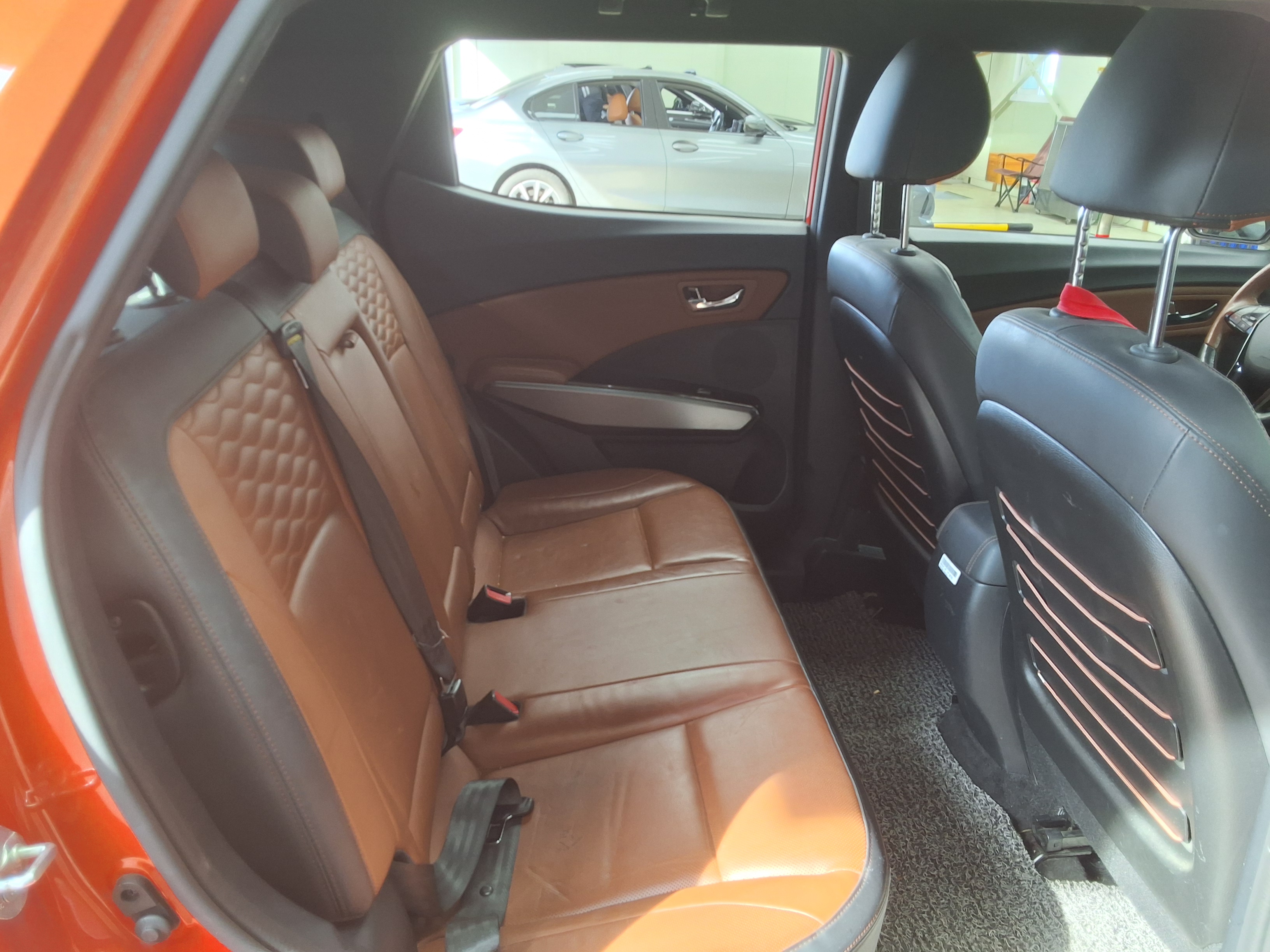 KG Mobility Tivoli 2019 - Image 12