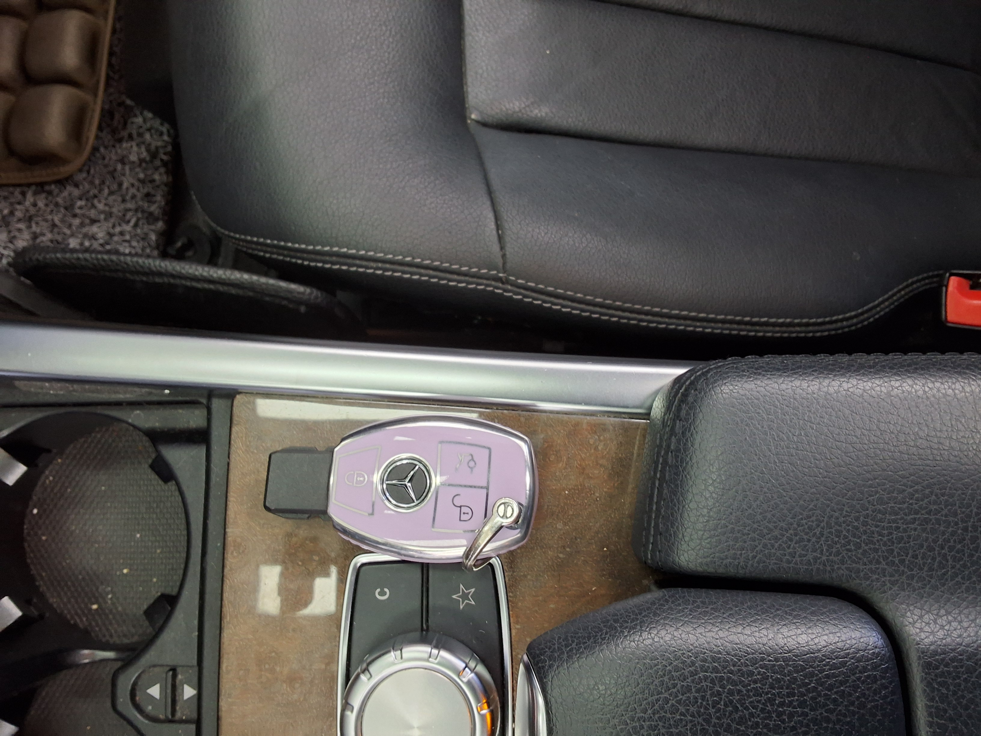 Mercedes-Benz E-Class 2014 - Image 17