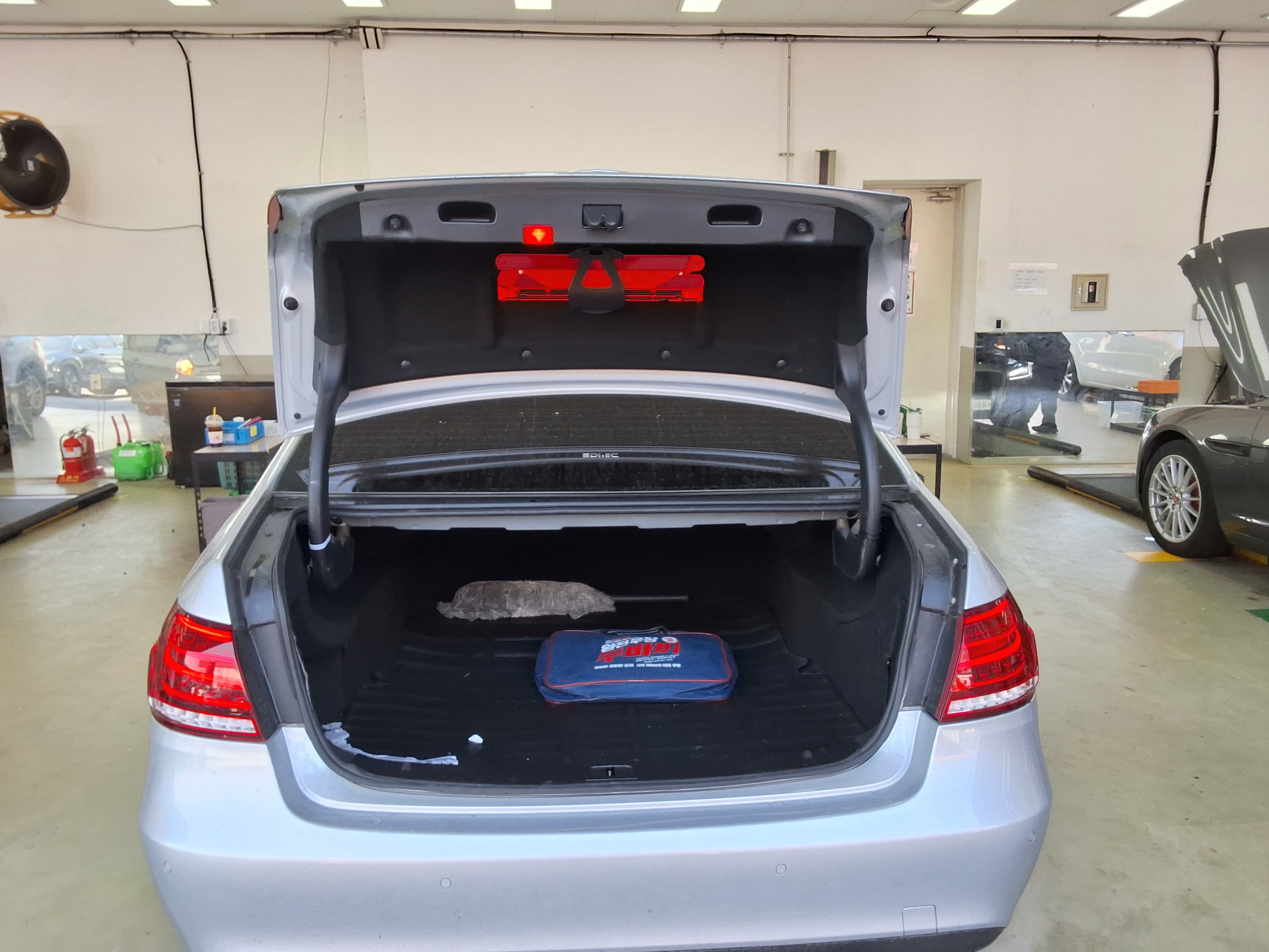 Mercedes-Benz E-Class 2014 - Image 14