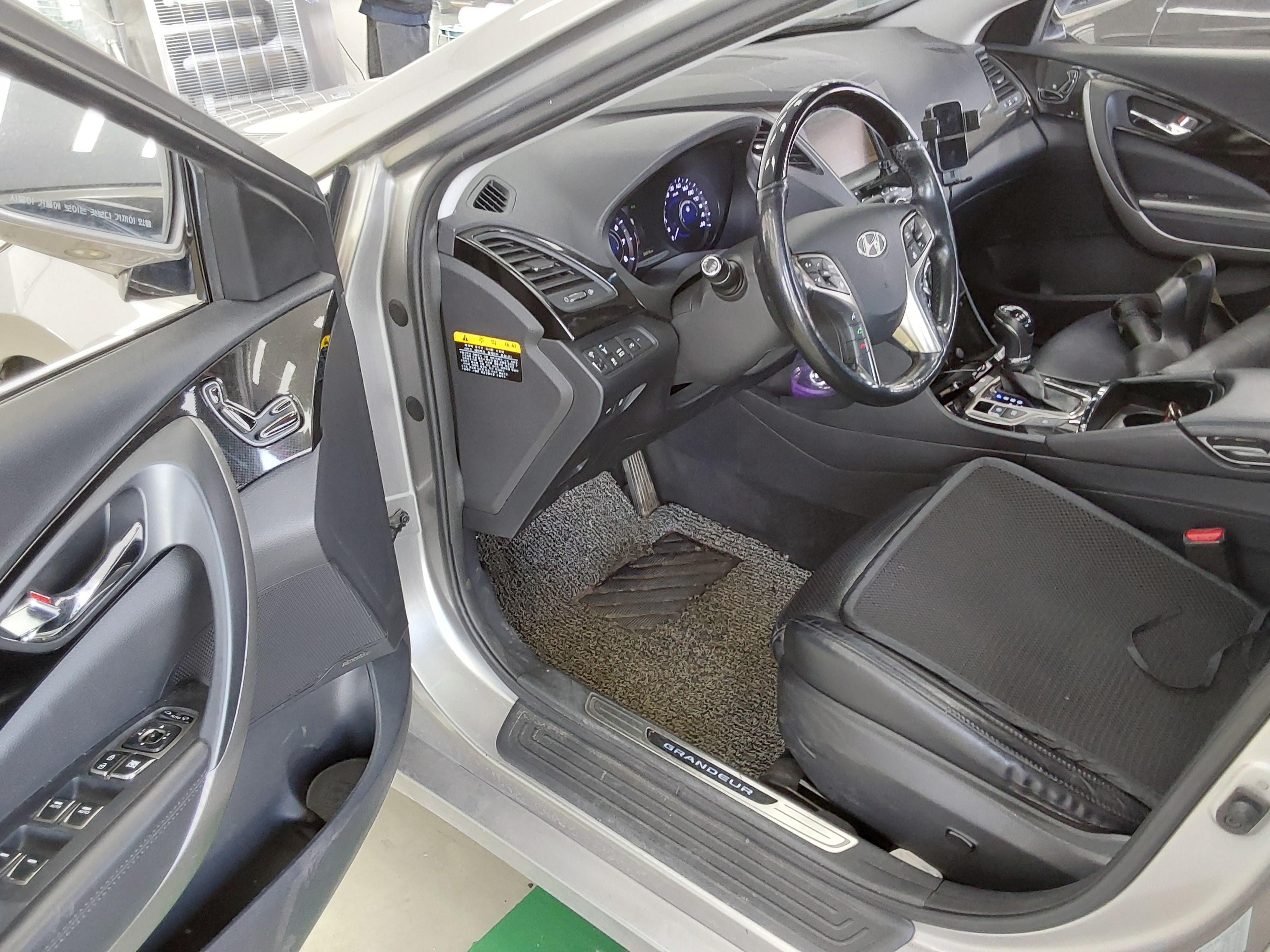 Hyundai  그랜저HG 2012 - Image 9