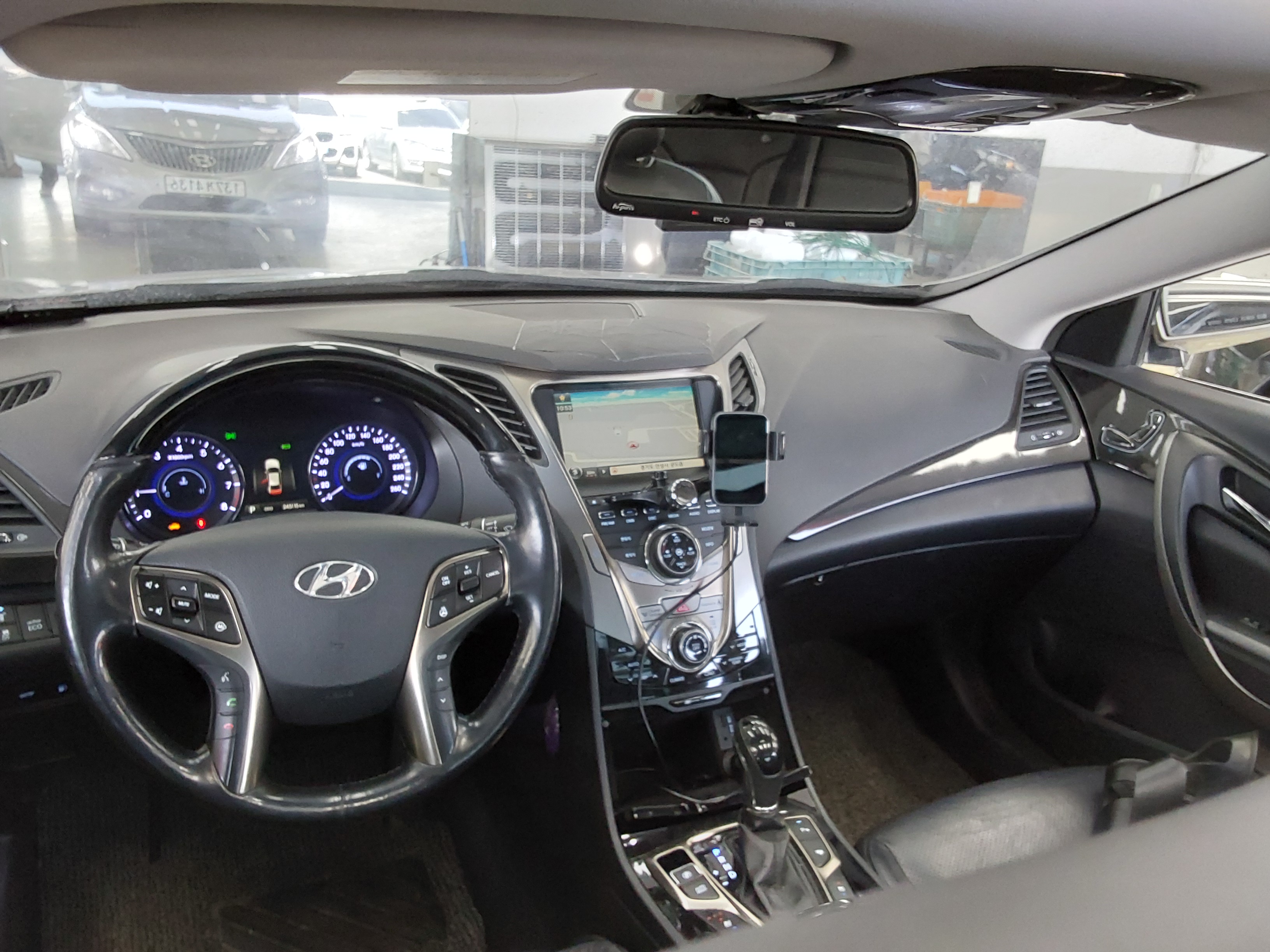 Hyundai  그랜저HG 2012 - Image 10