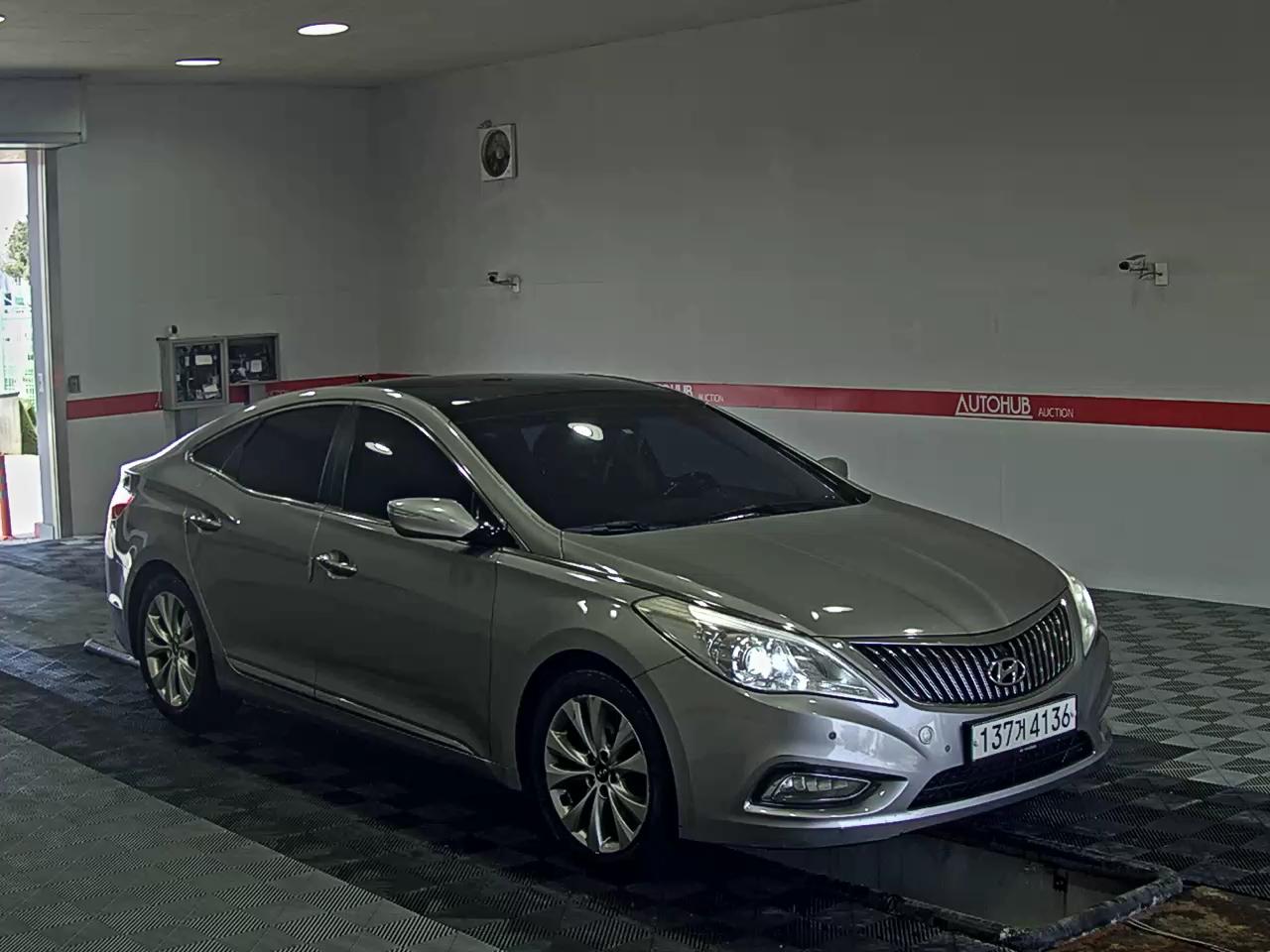 Hyundai  그랜저HG 2012 - Image 2