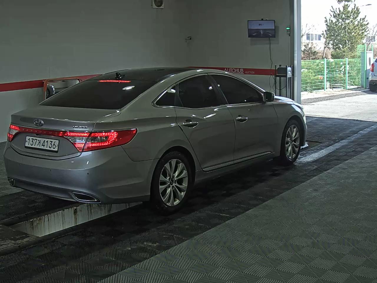 Hyundai  그랜저HG 2012 - Image 4