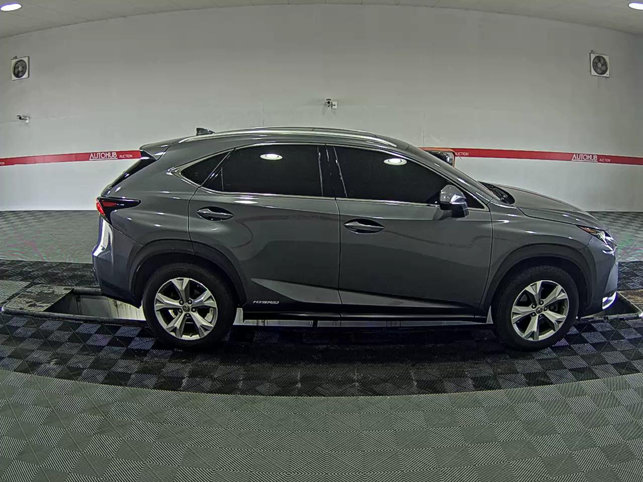 LEXUS NX - 3