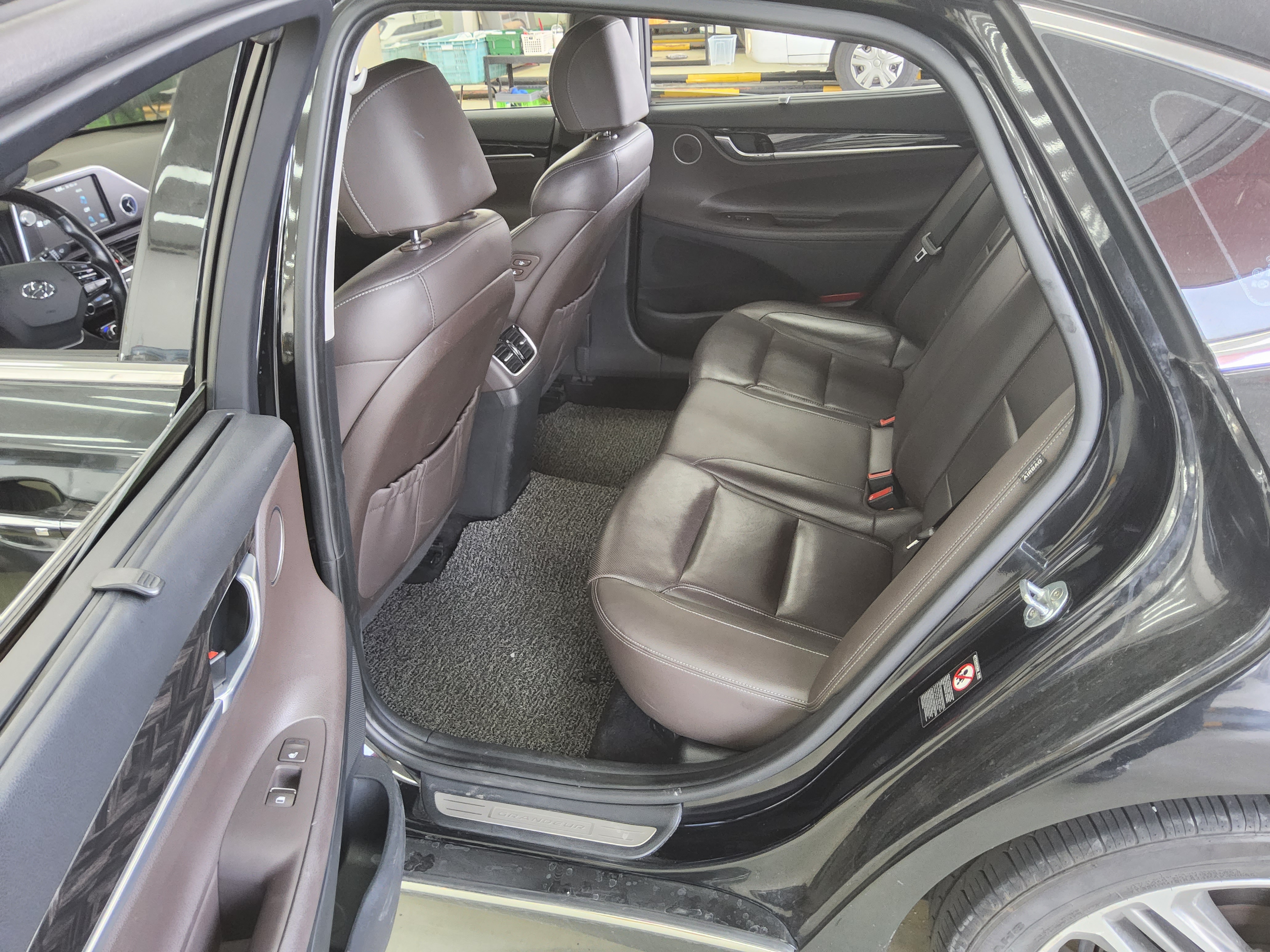 Hyundai  그랜저IG 2018 - Image 11
