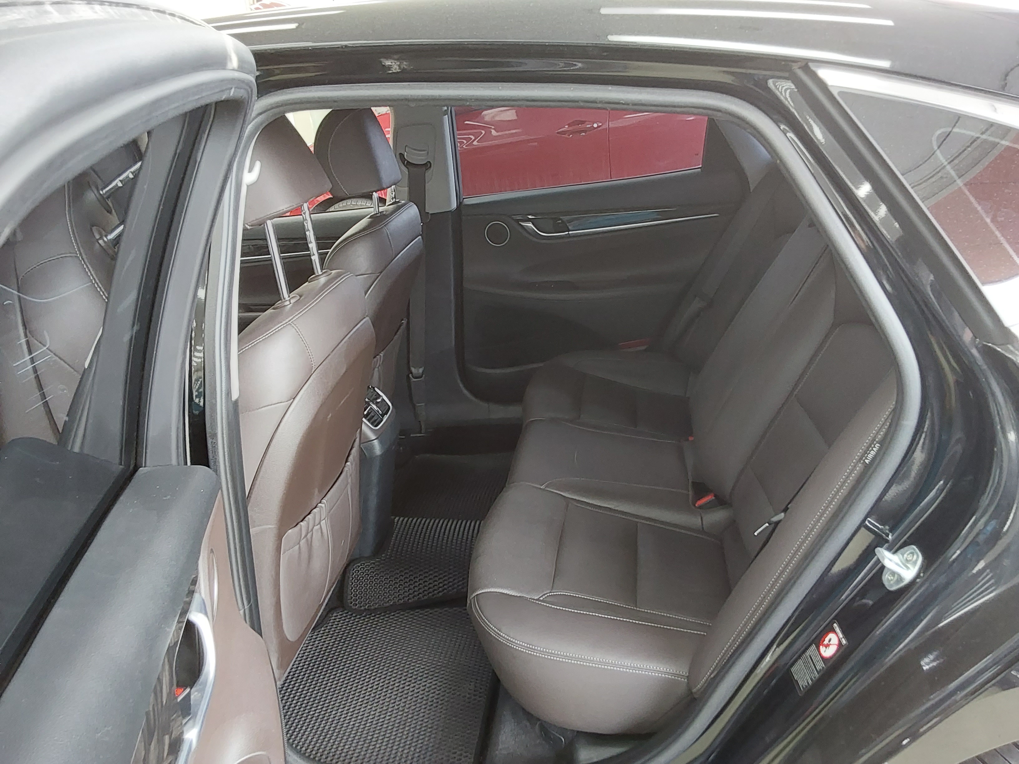 Hyundai Grandeur - 11