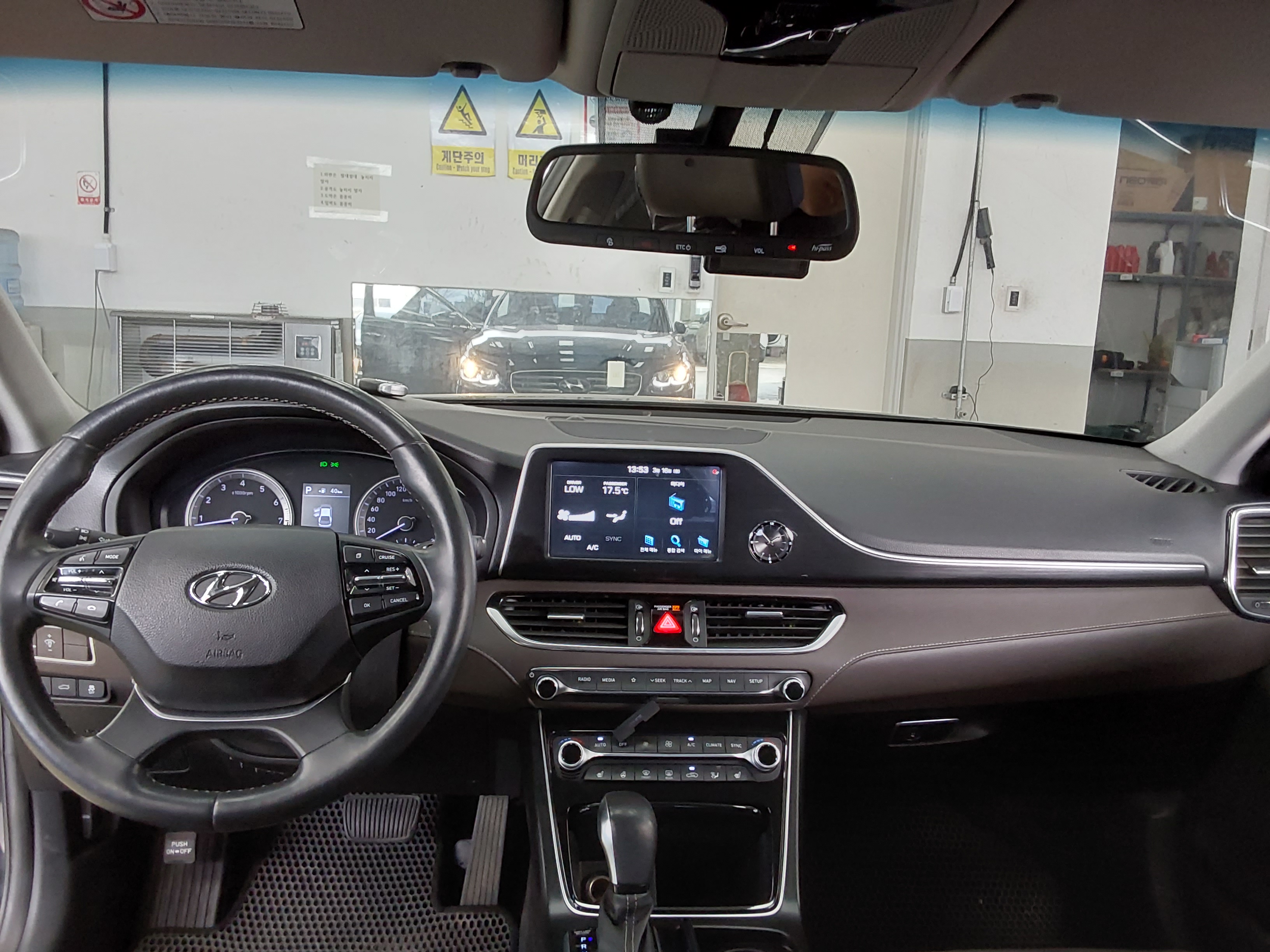 Hyundai Grandeur - 10