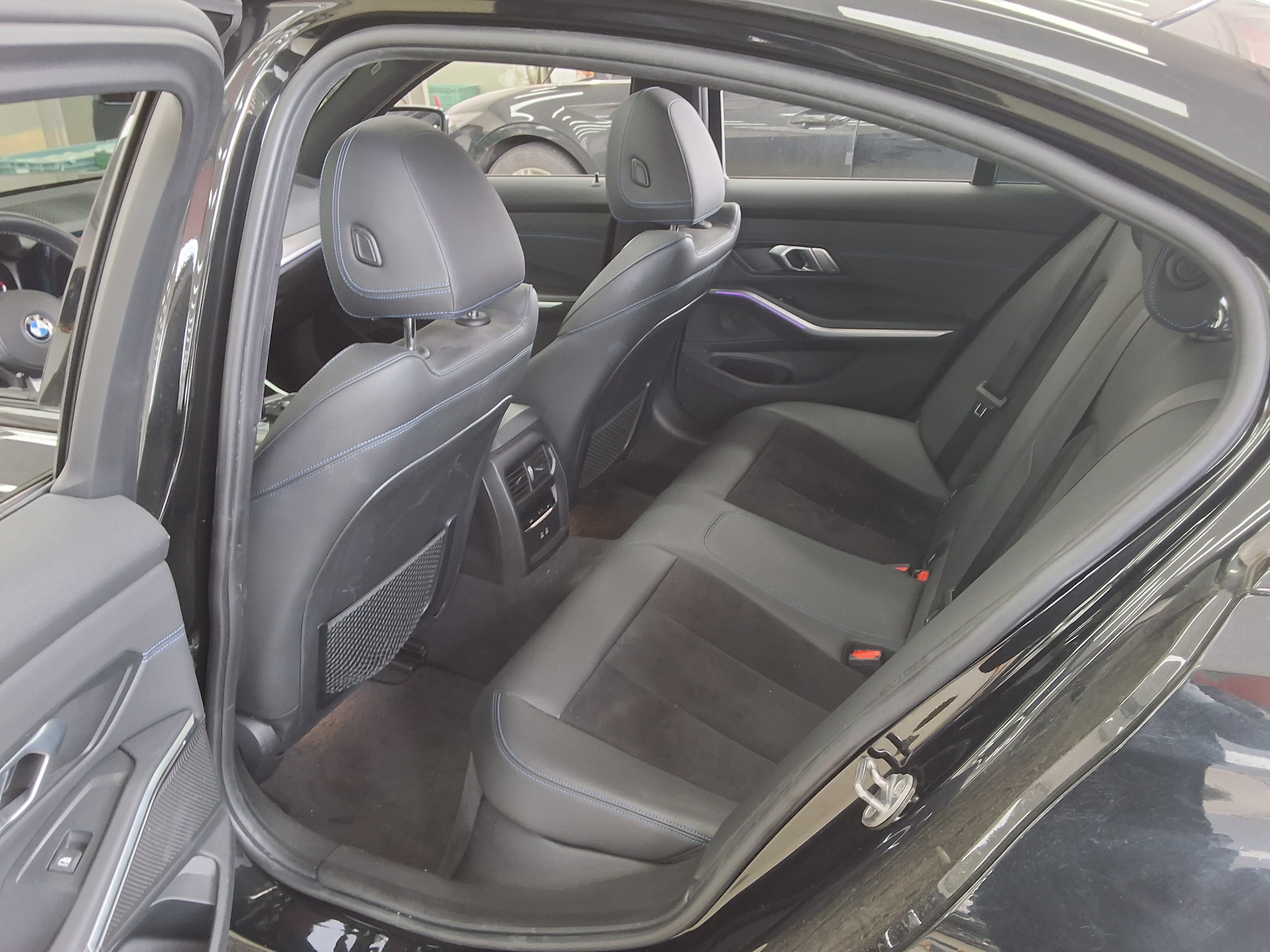 BMW 3 Series 2021 - Image 11