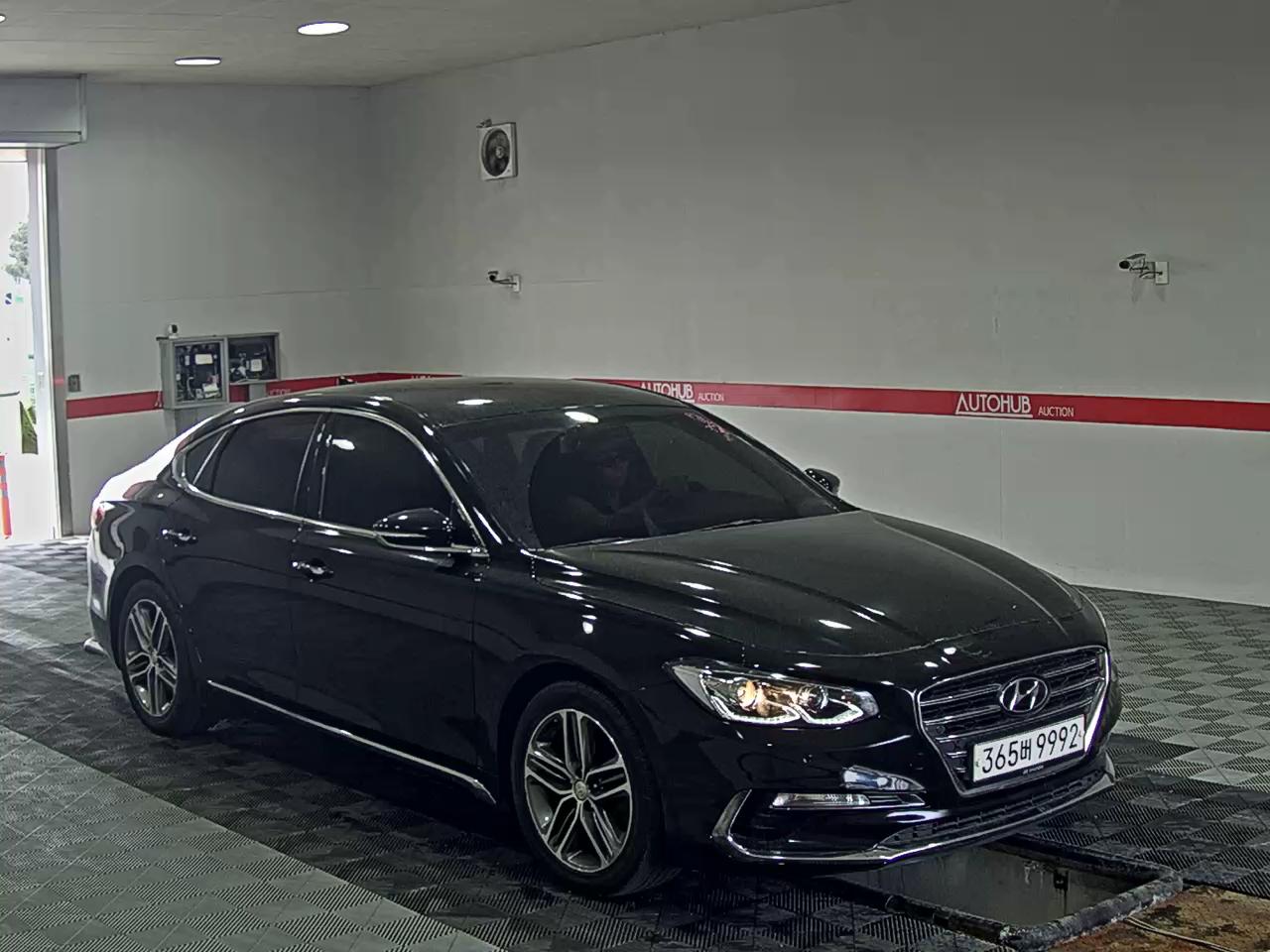 Hyundai  그랜저IG 2018 - Image 2