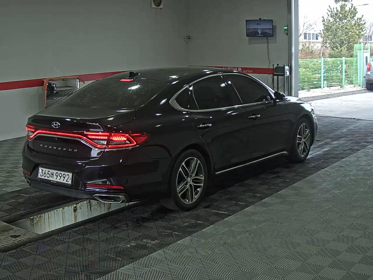 Hyundai  그랜저IG 2018 - Image 4