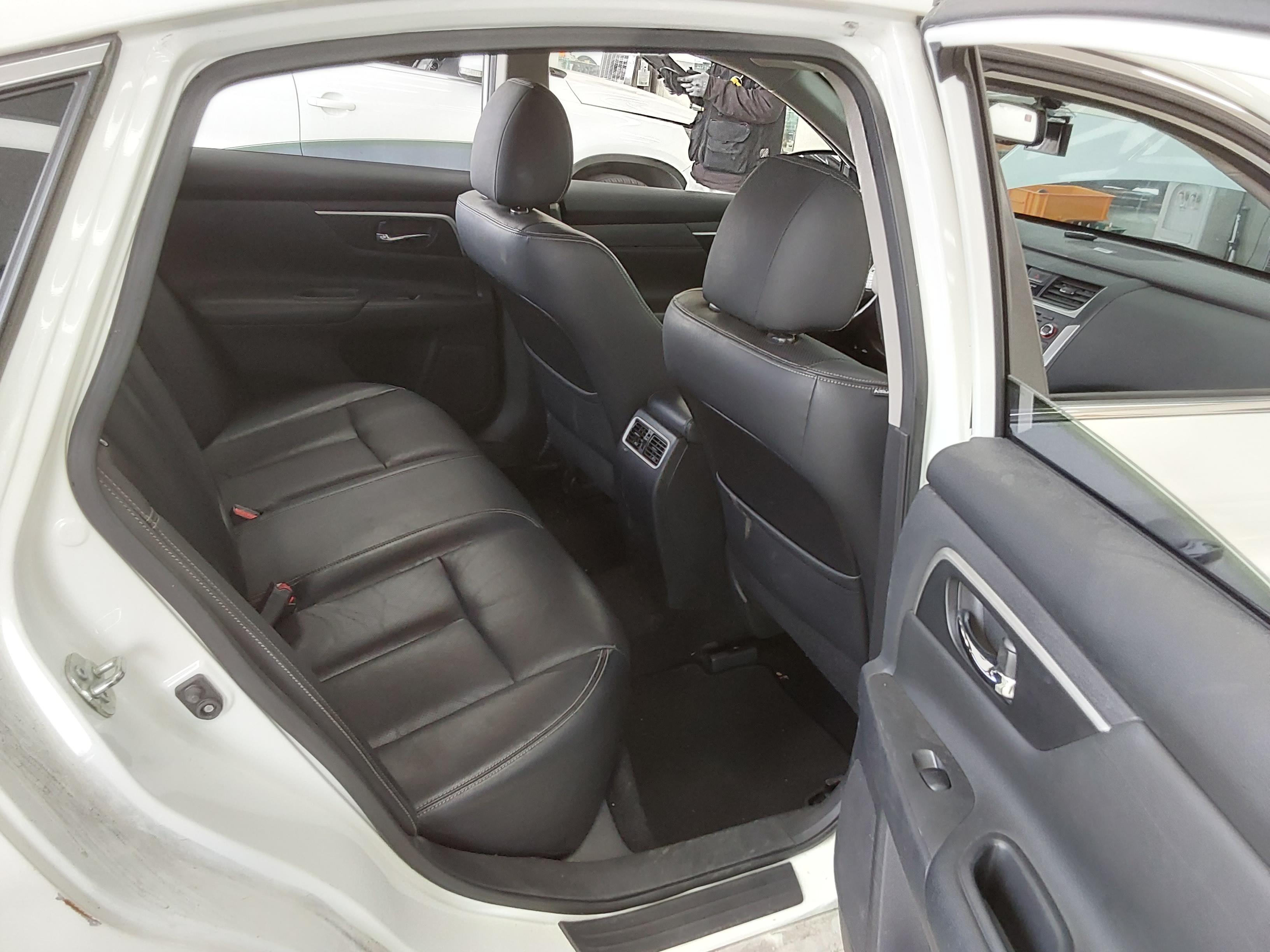 Nissan Altima 2017 - Image 12