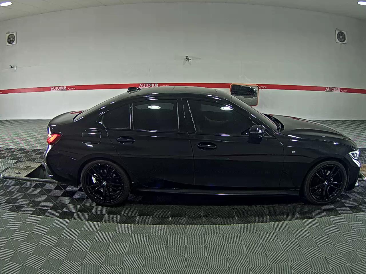 BMW 3 Series 2021 - Image 3