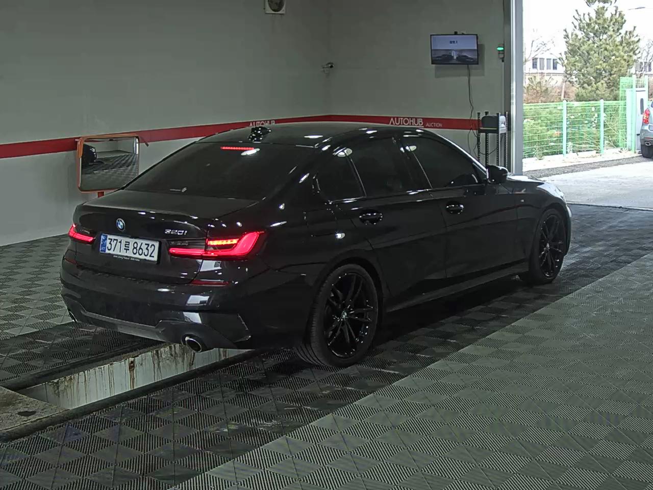 BMW 3 Series 2021 - Image 4