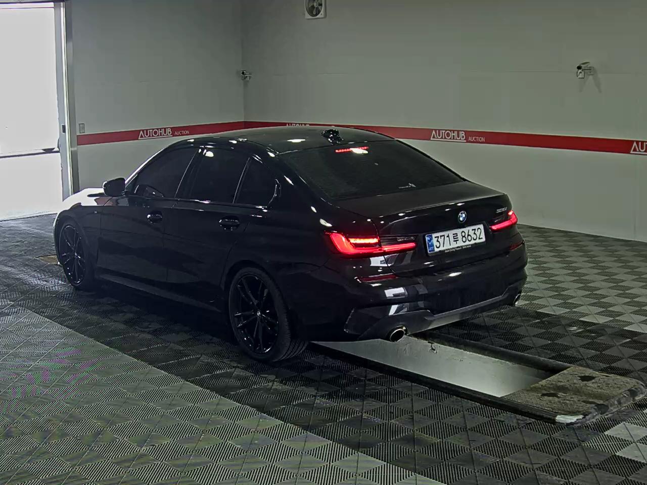 BMW 3 Series 2021 - Image 5