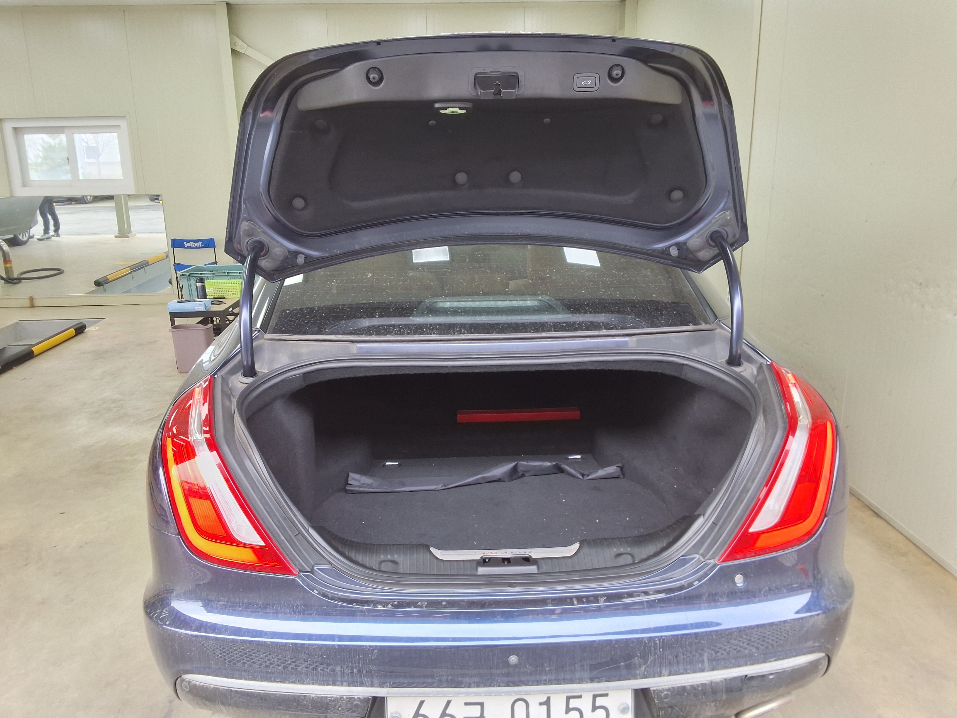 Jaguar Jaguar 2016 - Image 14