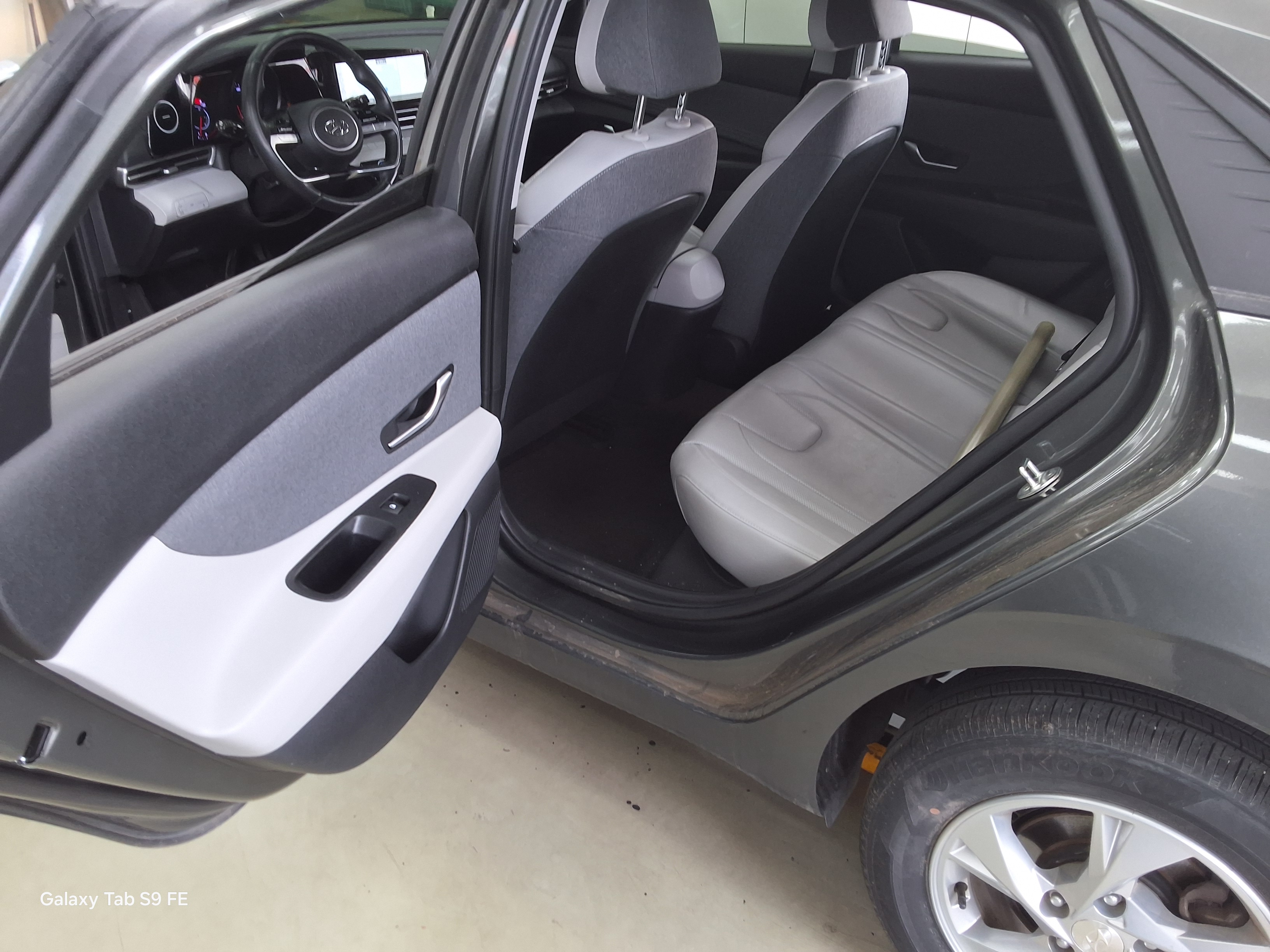 Hyundai Elantra 2022 - Image 11