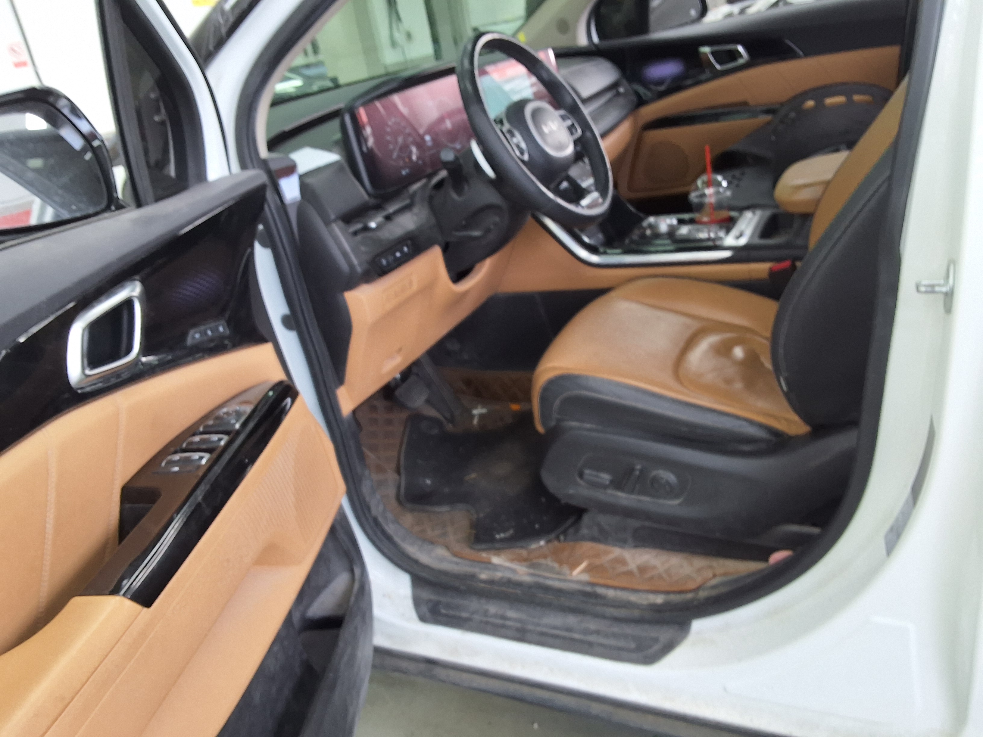 كيا كارنيفال 2023 - صورة 9