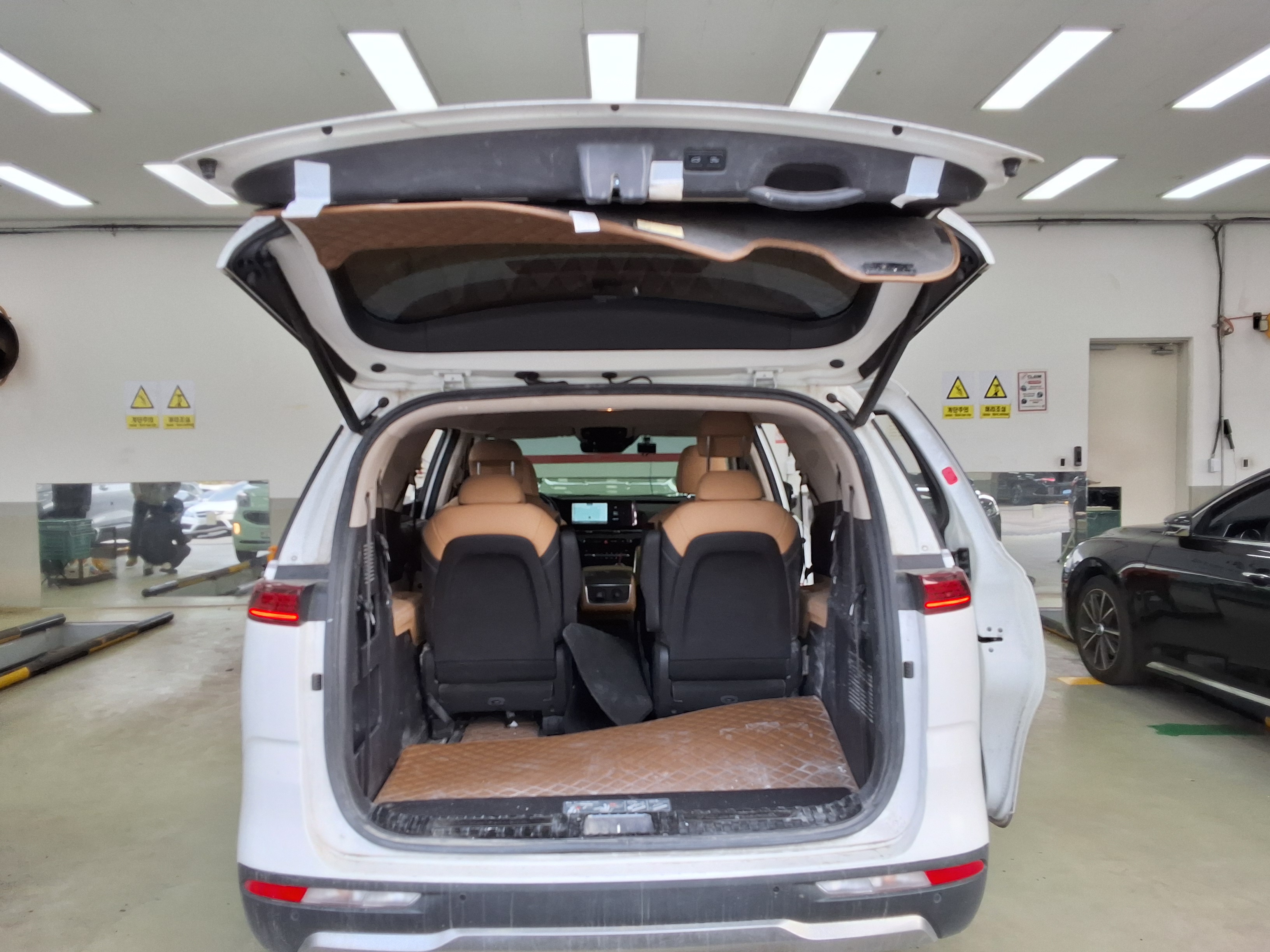 كيا كارنيفال 2023 - صورة 14