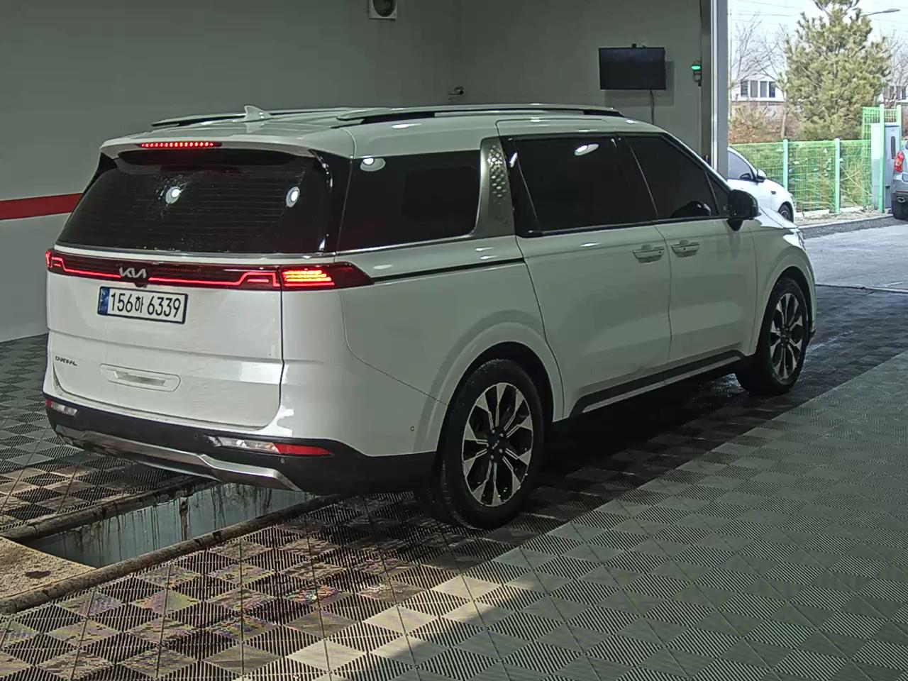 كيا كارنيفال 2023 - صورة 4