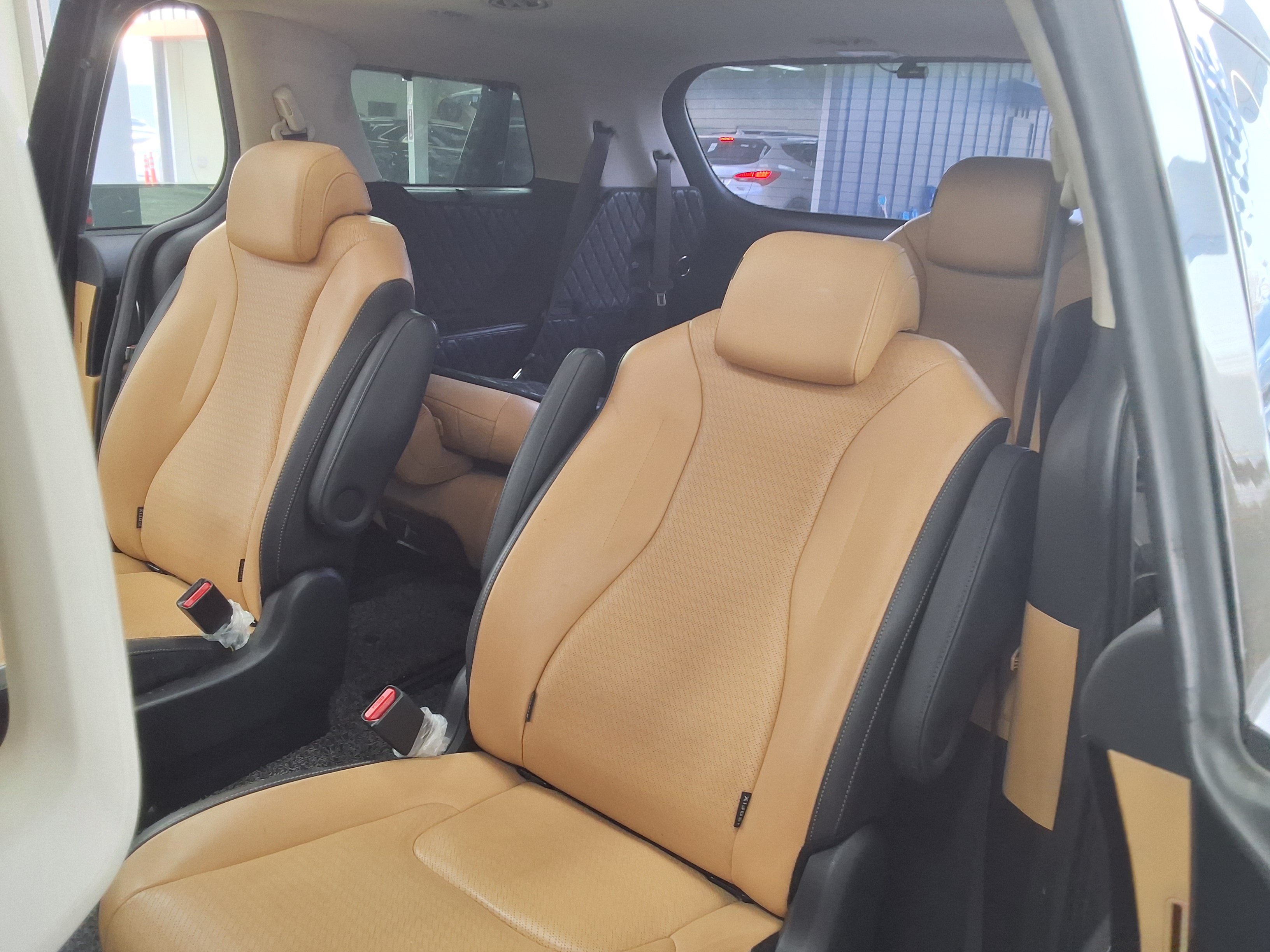 كيا كارنيفال 2021 - صورة 11