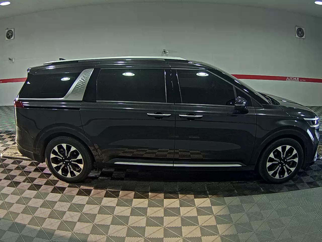 كيا كارنيفال 2021 - صورة 3