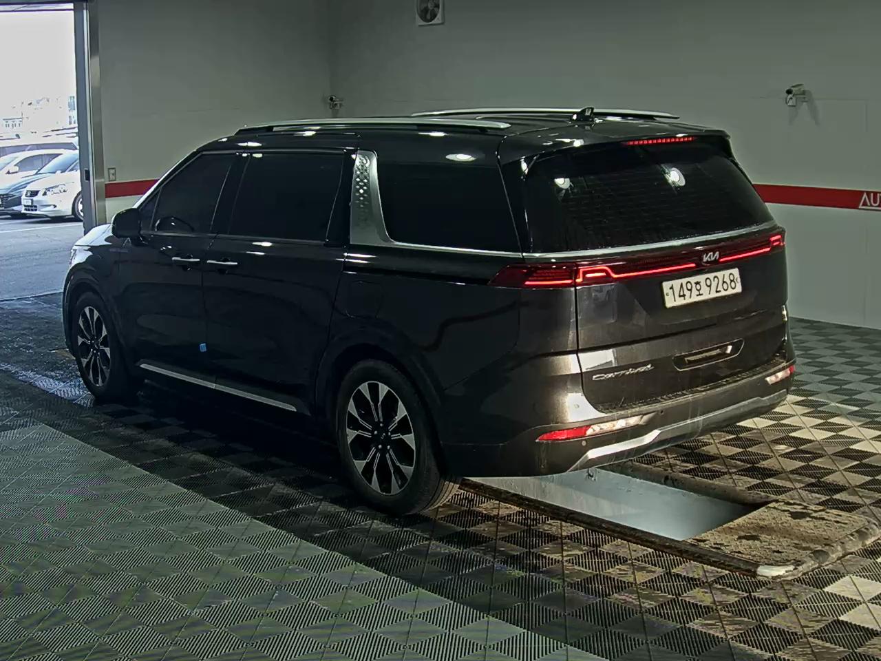 كيا كارنيفال 2021 - صورة 5