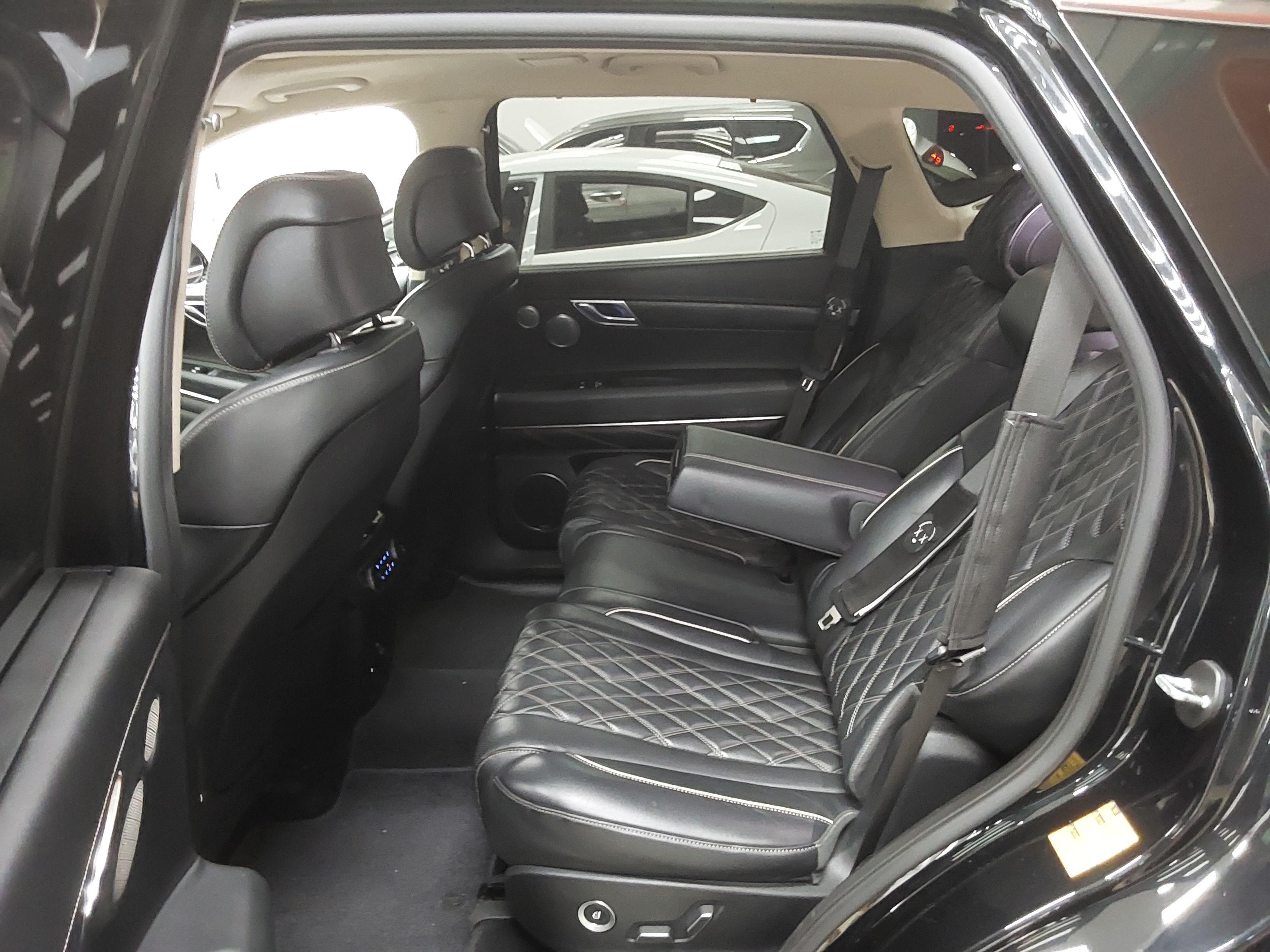 جينيسيس GV80 2020 - صورة 11