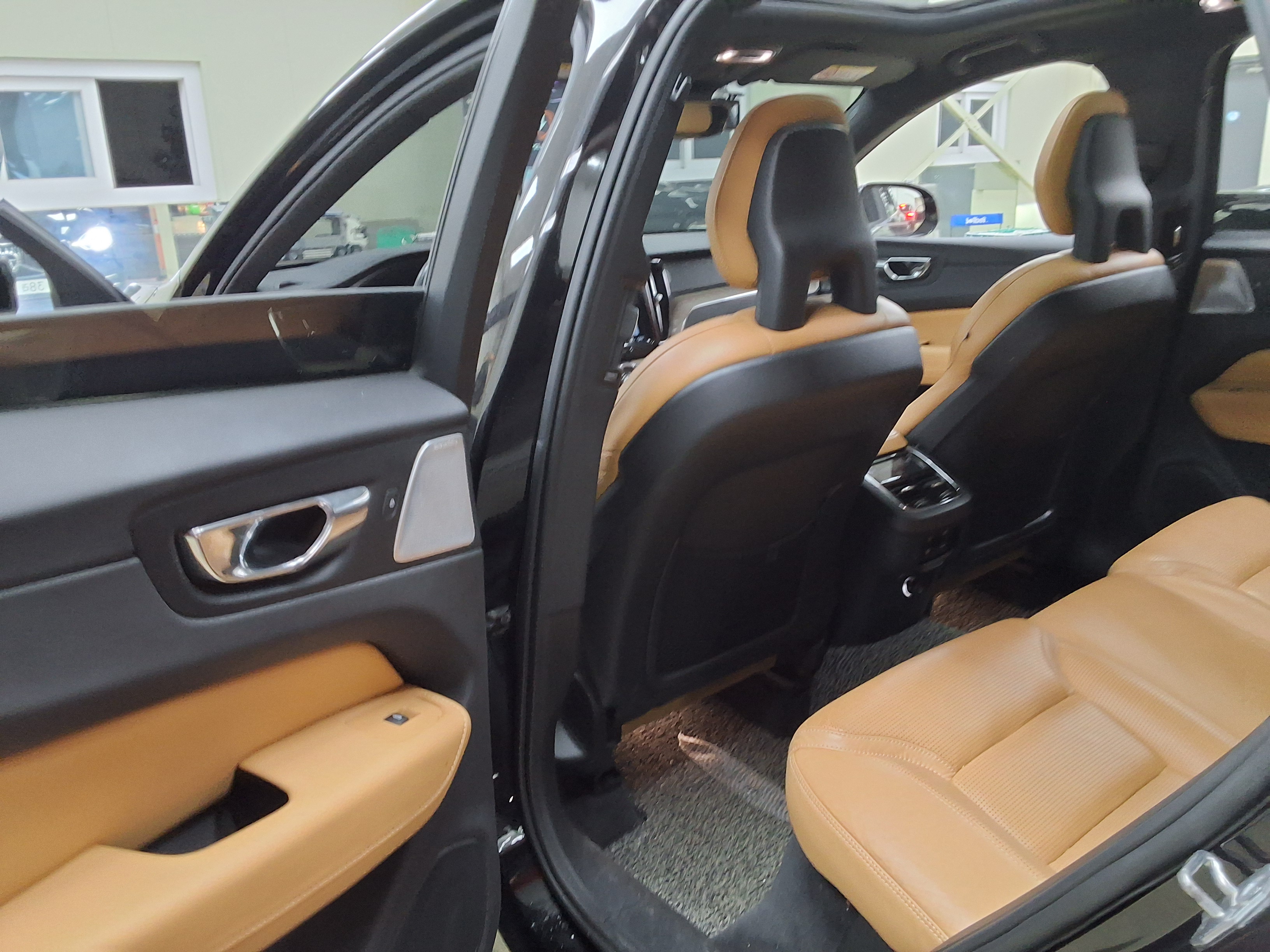 فولفو فولفو 2018 - صورة 13