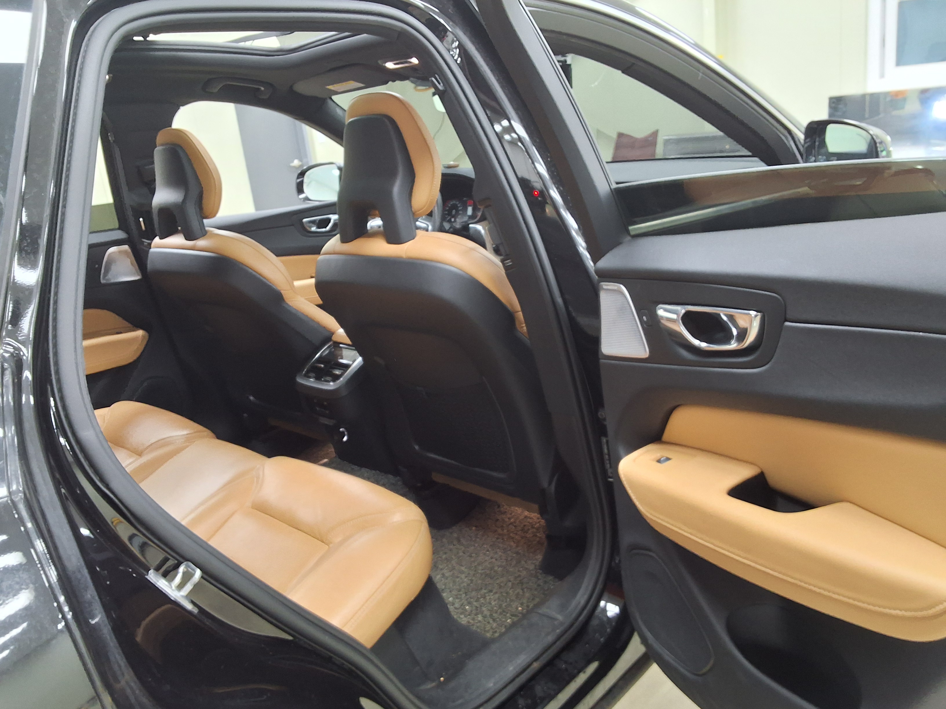 فولفو فولفو 2018 - صورة 11