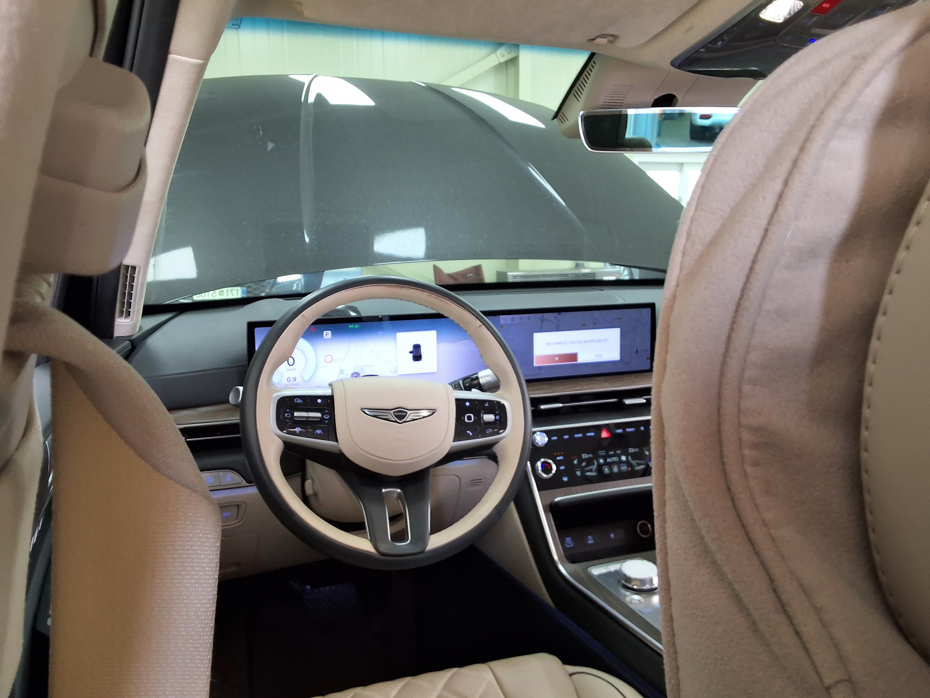 Hyundai Genesis 2024 - Image 10