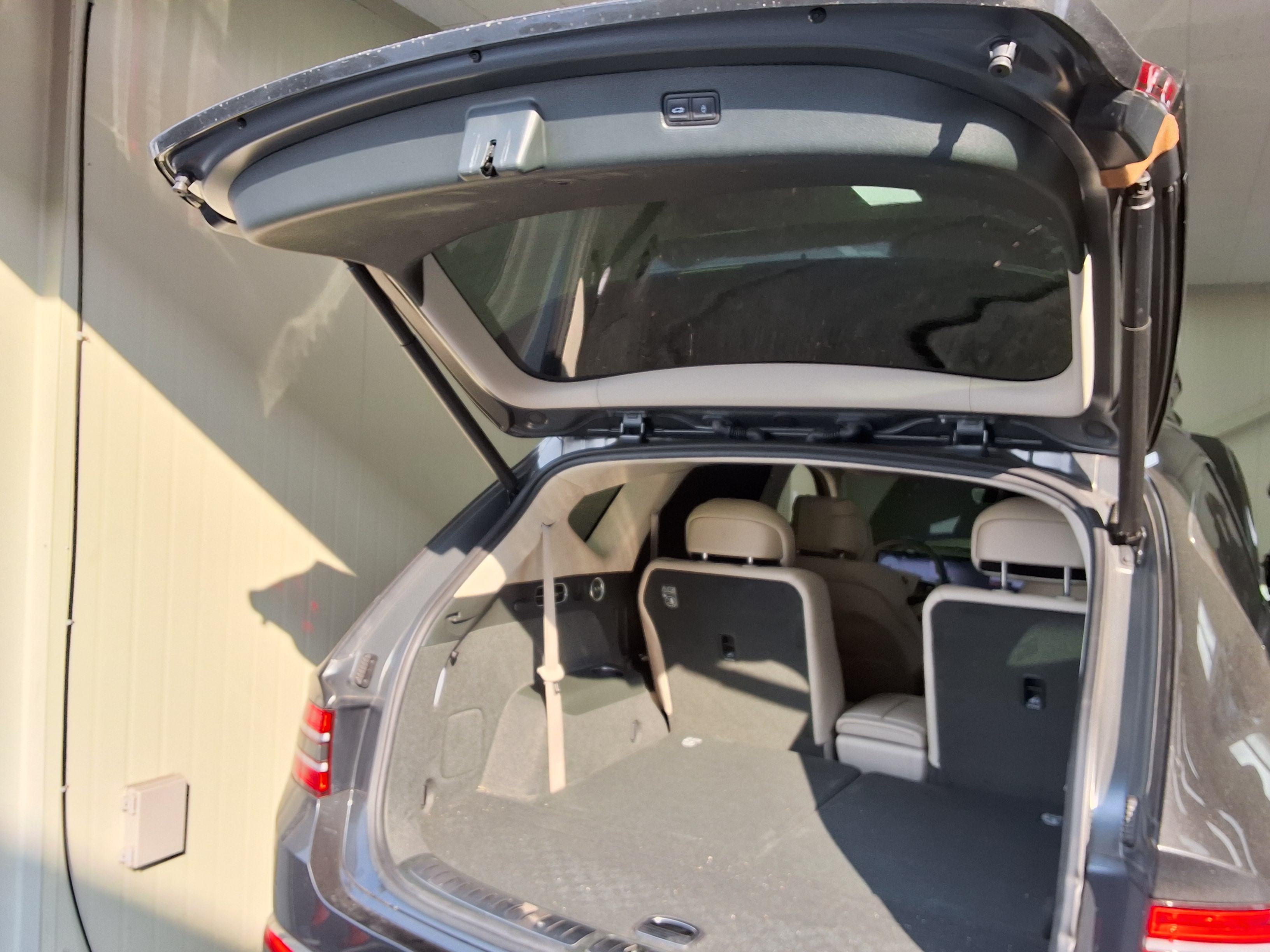 Hyundai Genesis 2024 - Image 14