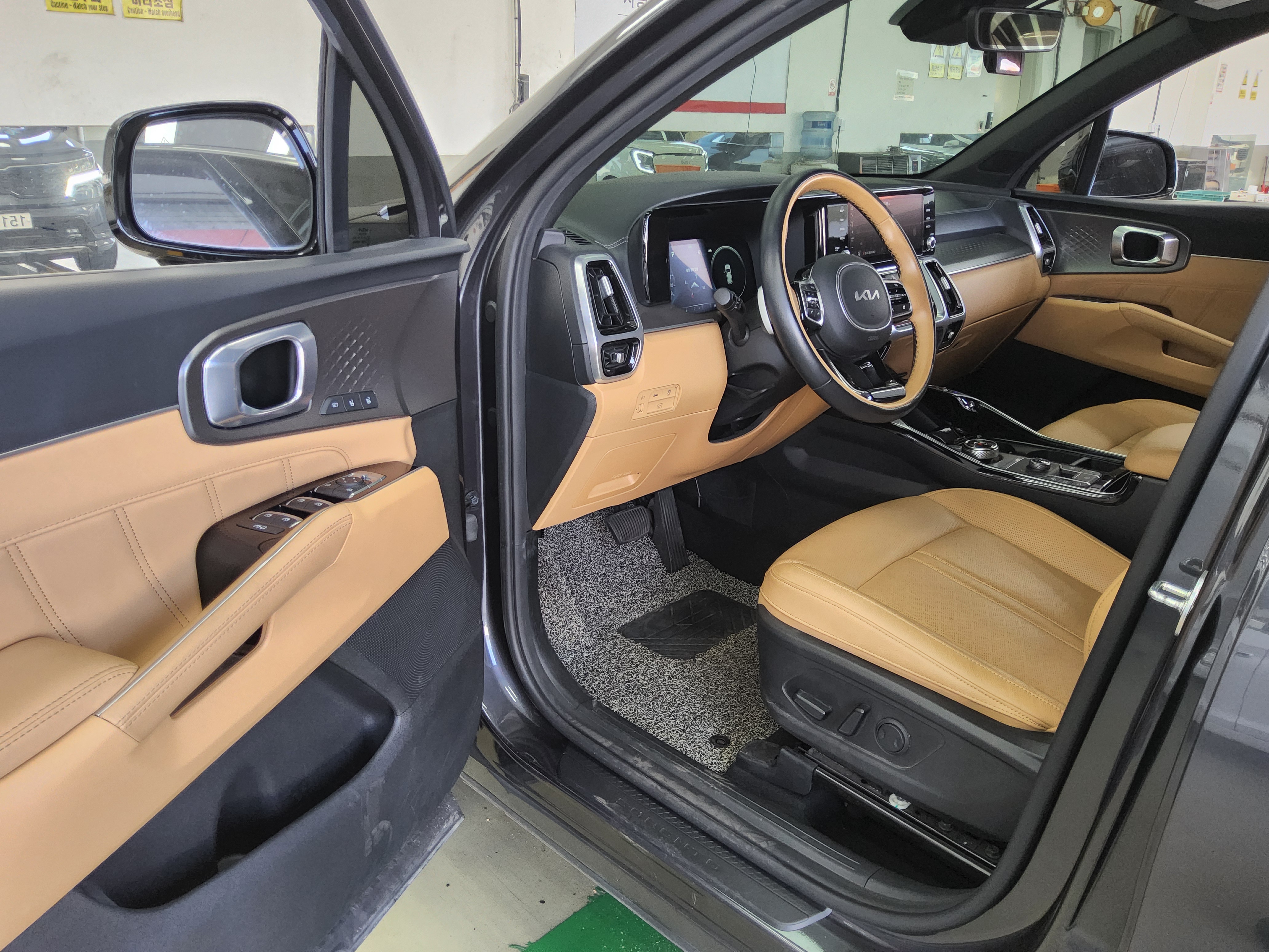 Kia Sorento (New Shape) - 9