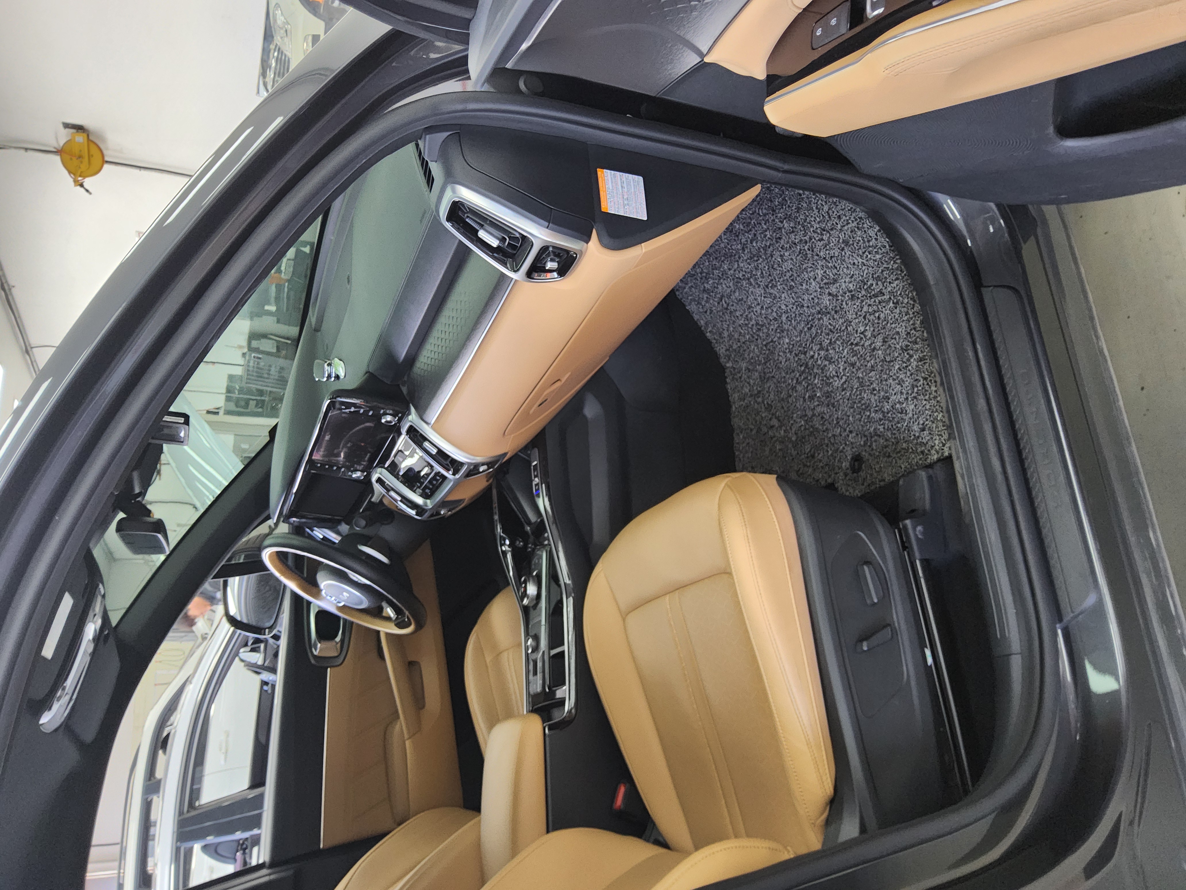 Kia Sorento (New Shape) - 13