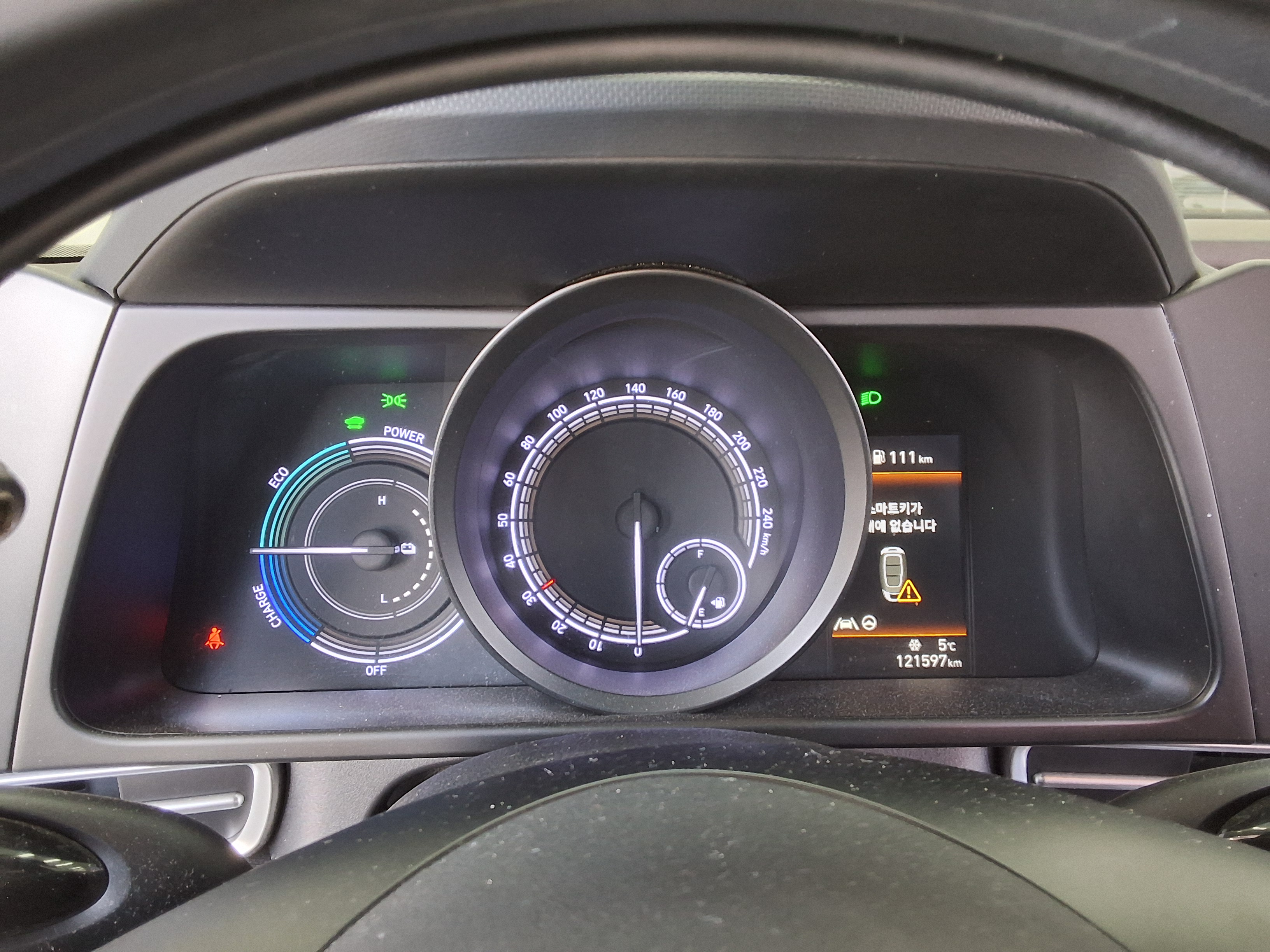 Hyundai Elantra 2023 - Image 8